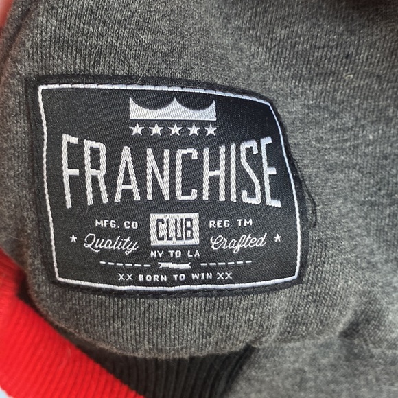 Georgia Bulldog reversible hooded jacket. Mens size large. - Picture 5 of 5